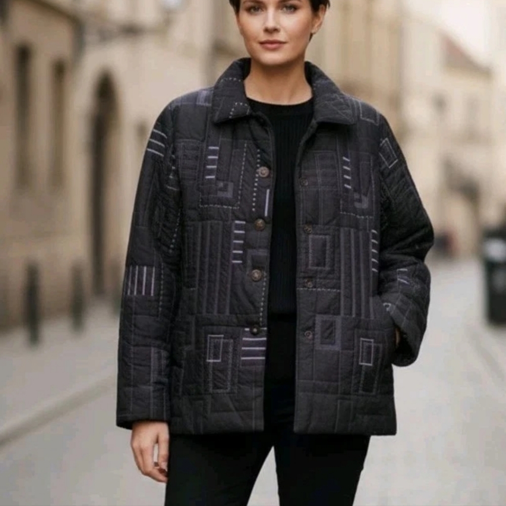 Vintage RARE Navy Geometric Quilted  Women's Puffer Coat 1990s